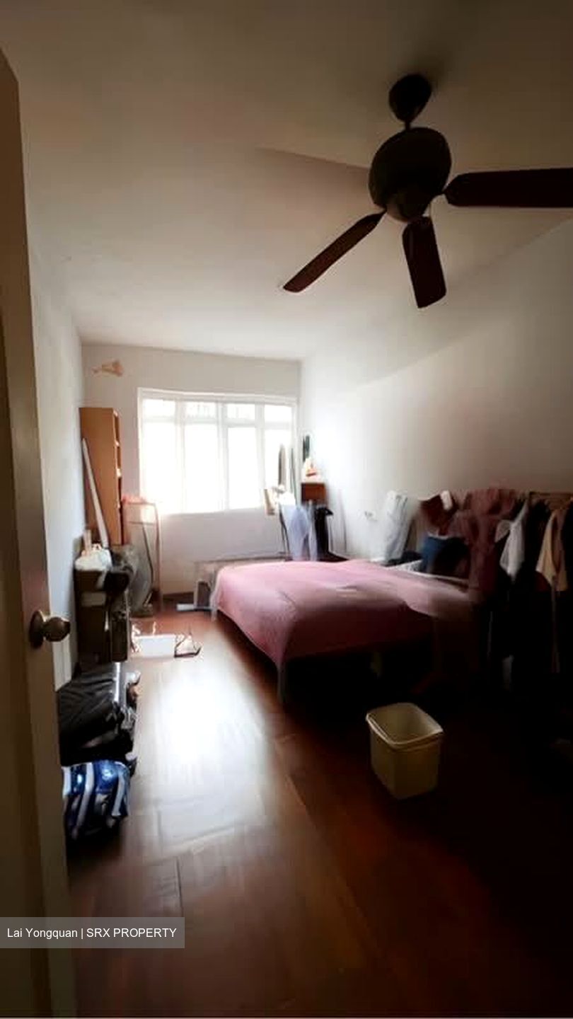 Loyang Besar Close (D17), Terrace #562127641